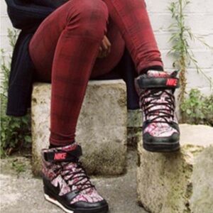 Nike High-Tops sneakers boots size 9